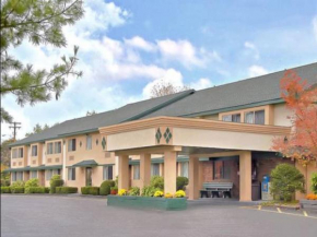  Americas Best Value Inn New Paltz  Нью Палц